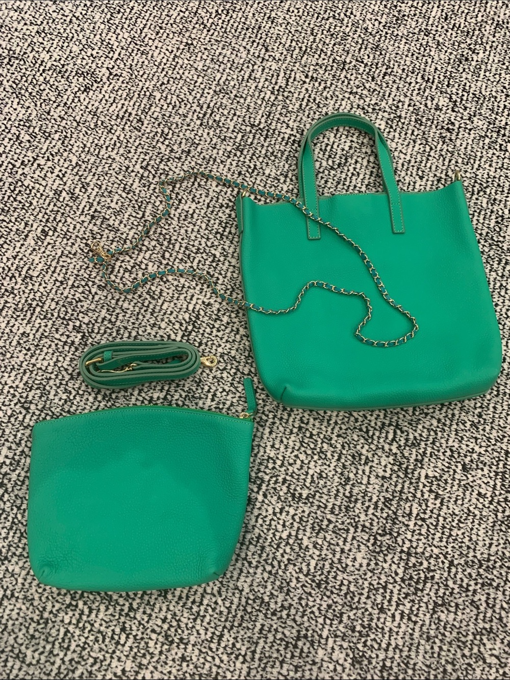 J’da. NEW  Leather Tote Bag with Pouch and Chain Strap 2 bags